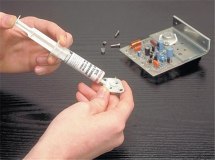 Klej przewodzący ciepło, 20ml strzykawka, 2,5W/mK. HTCP20S Klej przewodzący ciepło, 20ml strzykawka, 2,5W/mK. HTCP20S